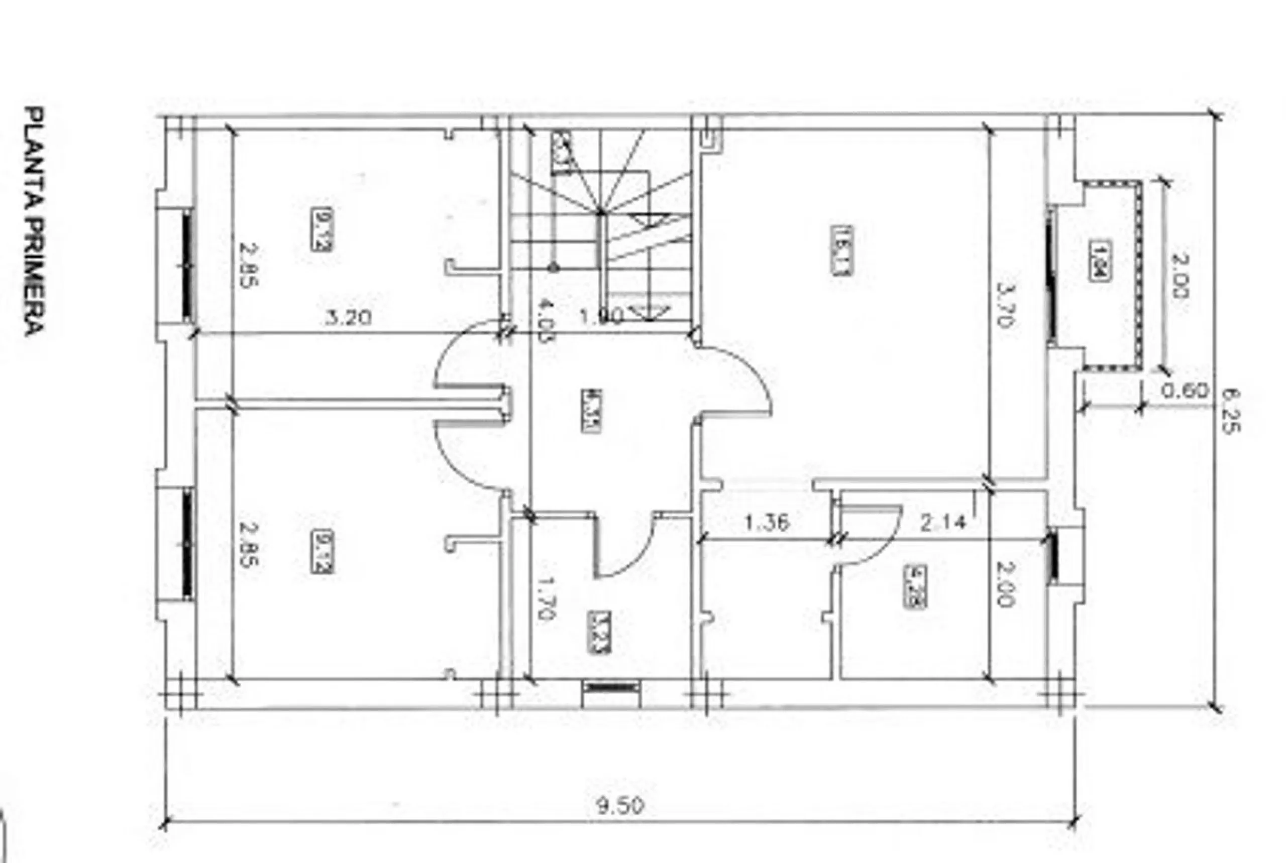House - Semi-Detached House в продаже в Estepona, Málaga. В доме 4 спален и 3 ванных комнат. Площадь дома 200 м². Площадь участка 218 м²