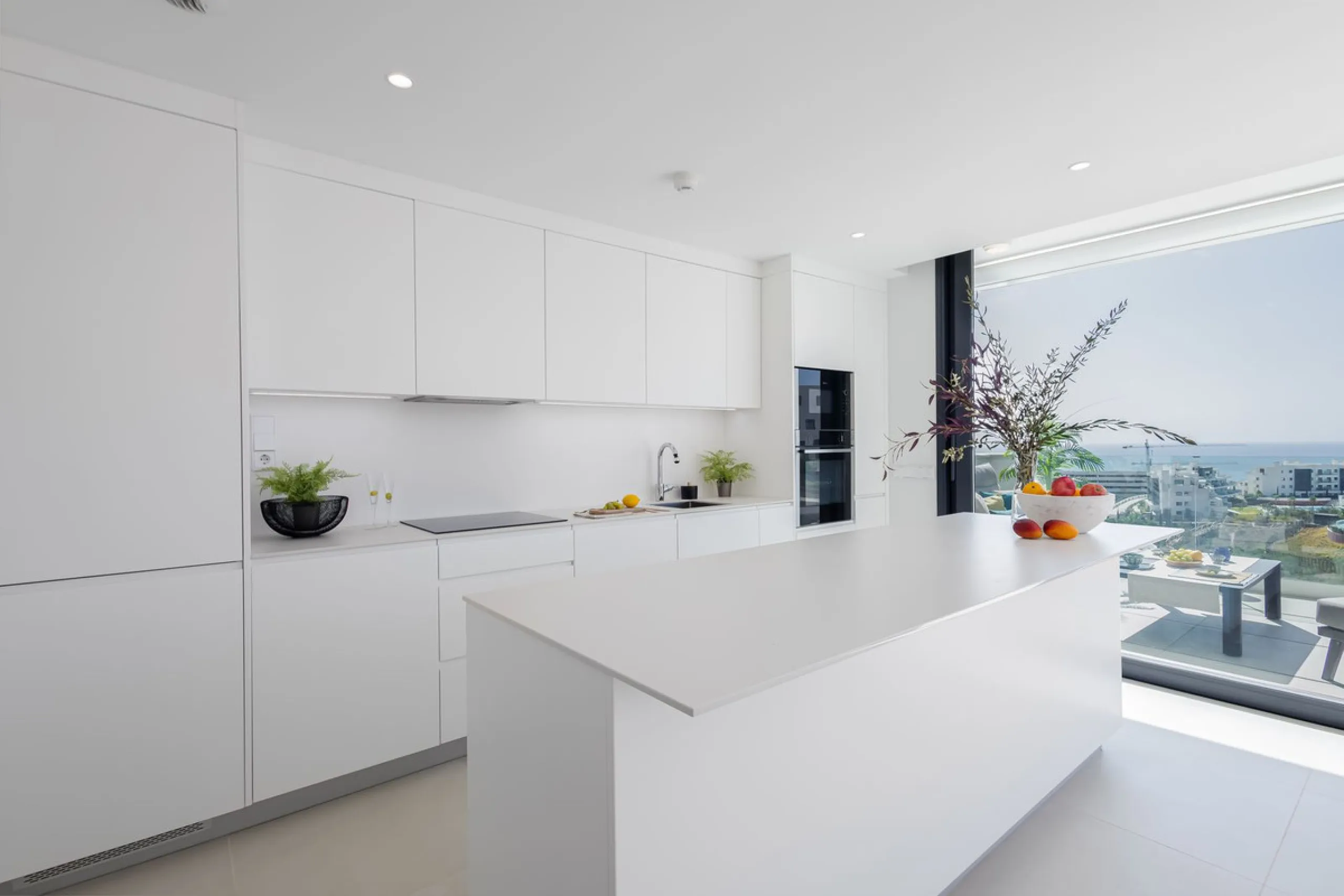 Indoor-outdoor living at its best with some of the most impressive sea views in the complex.