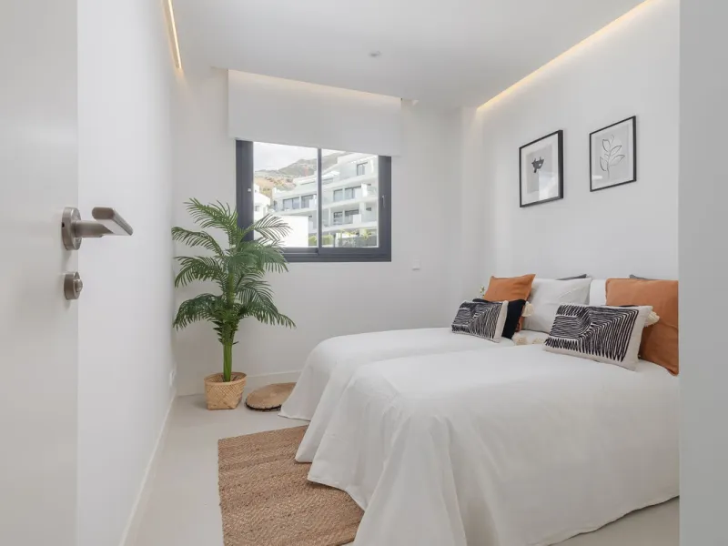 Indoor-outdoor living at its best with some of the most impressive sea views in the complex.