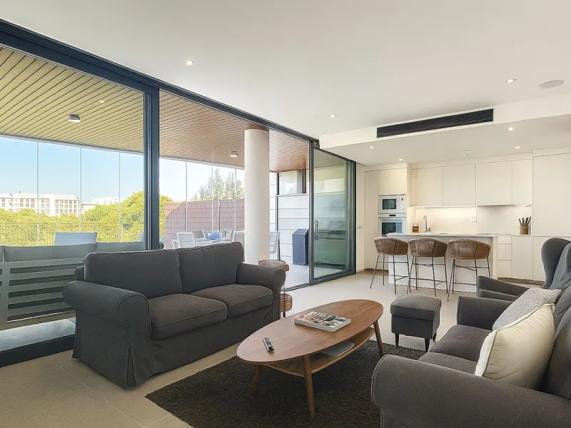 Experience a new lifestyle in Higueron West – luxury, comfort and activity all in one.