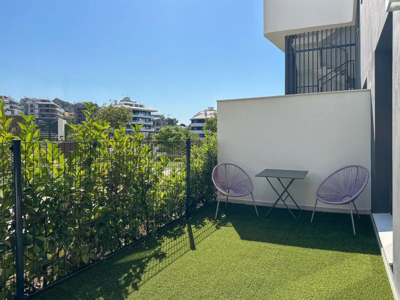 Experience a new lifestyle in Higueron West – luxury, comfort and activity all in one.