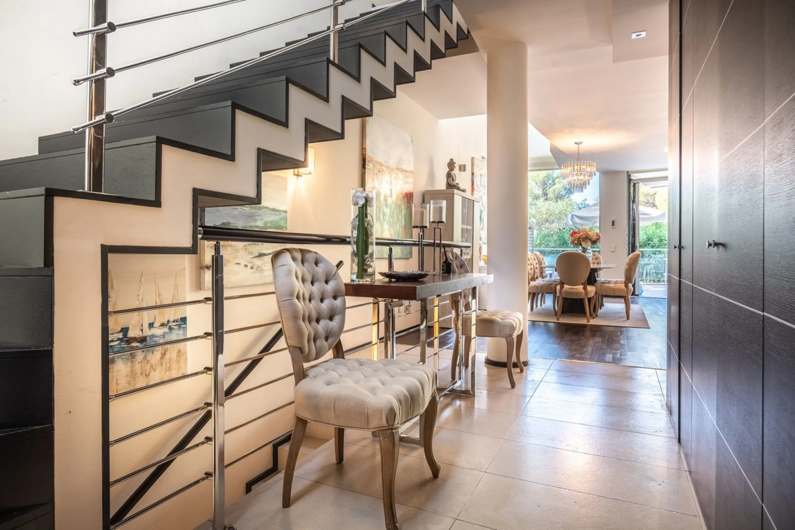 This exceptional townhouse is located in a first-class luxury urbanisation, offering both tranquility and convenience, with all essential services just steps away.