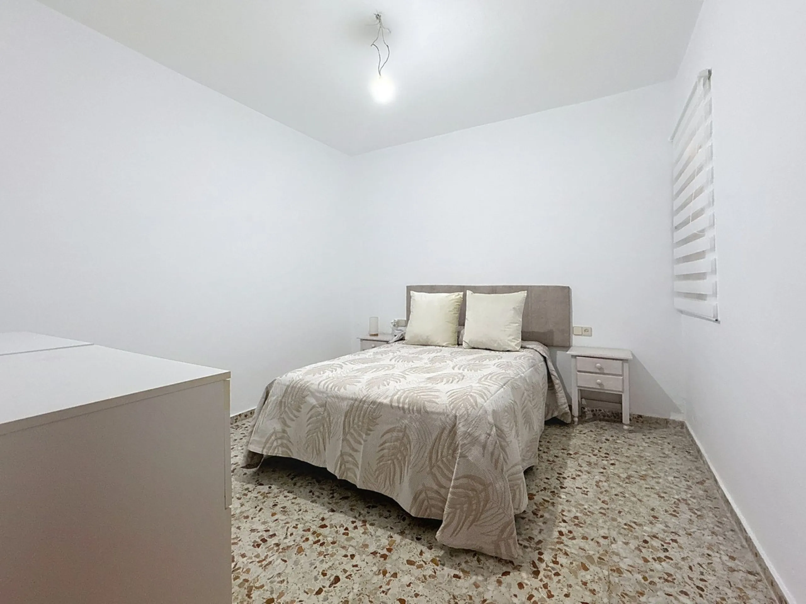D¡ UNIQUE INVESTMENT OPPORTUNITY! TWO PROPERTIES IN ONE – IDEAL FOR INVESTORS OR FAMILIES!