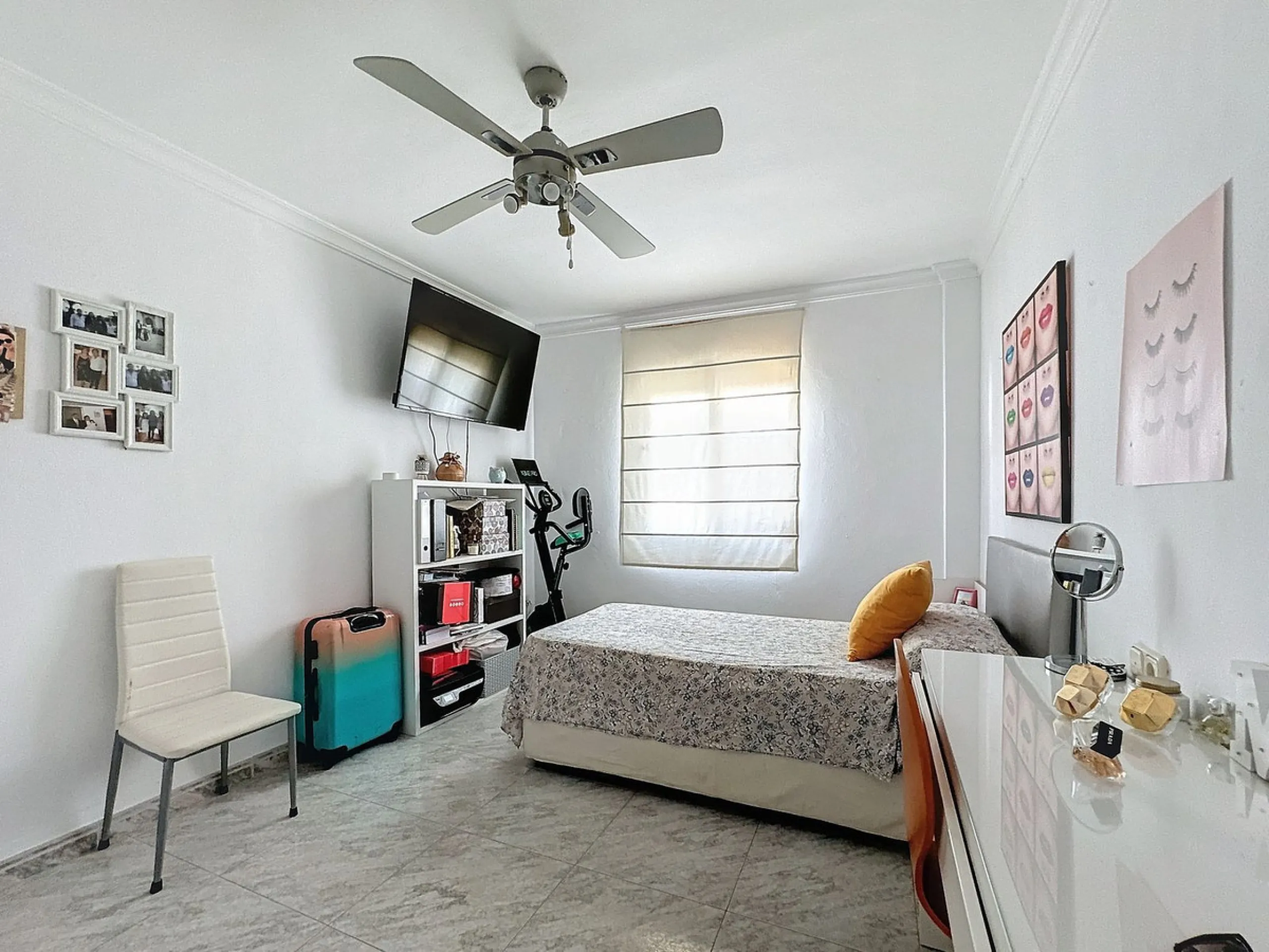 D¡ UNIQUE INVESTMENT OPPORTUNITY! TWO PROPERTIES IN ONE – IDEAL FOR INVESTORS OR FAMILIES!