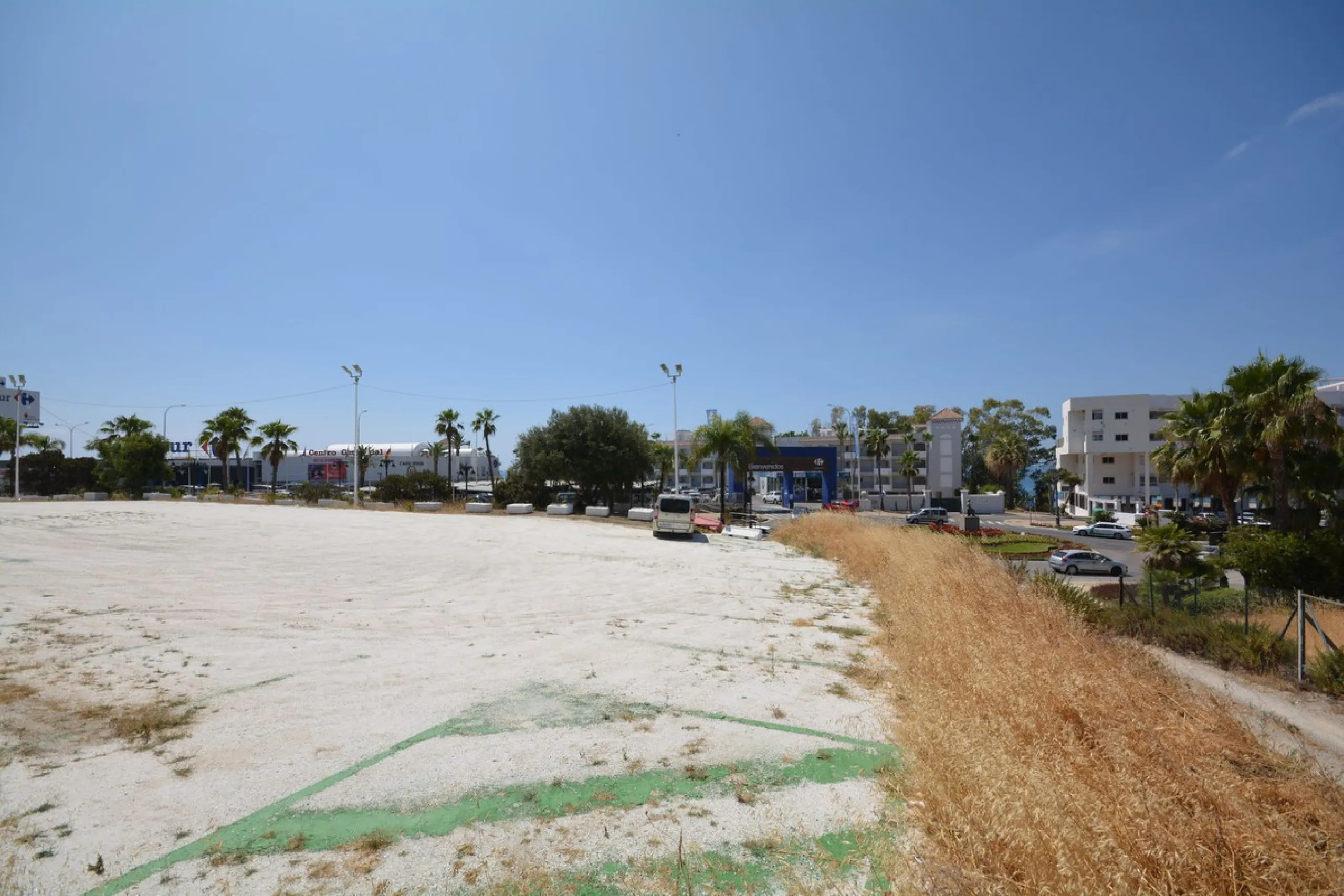 Magnificent plot of land with rustic qualification in Estepona Downtown