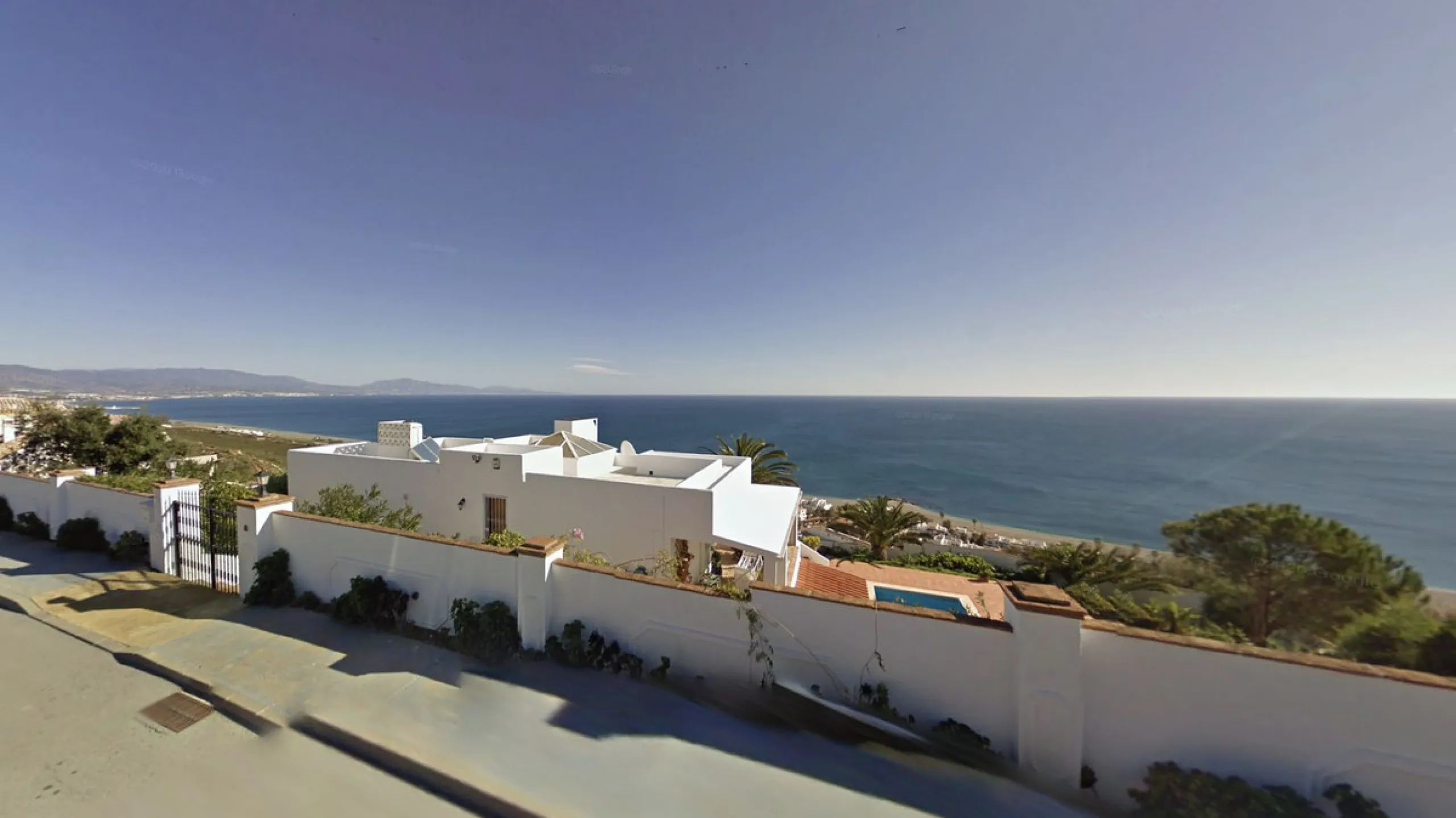 Plot - Residential Plot в продаже в Manilva, Málaga. Площадь дома 450 м². Площадь участка 1100 м²