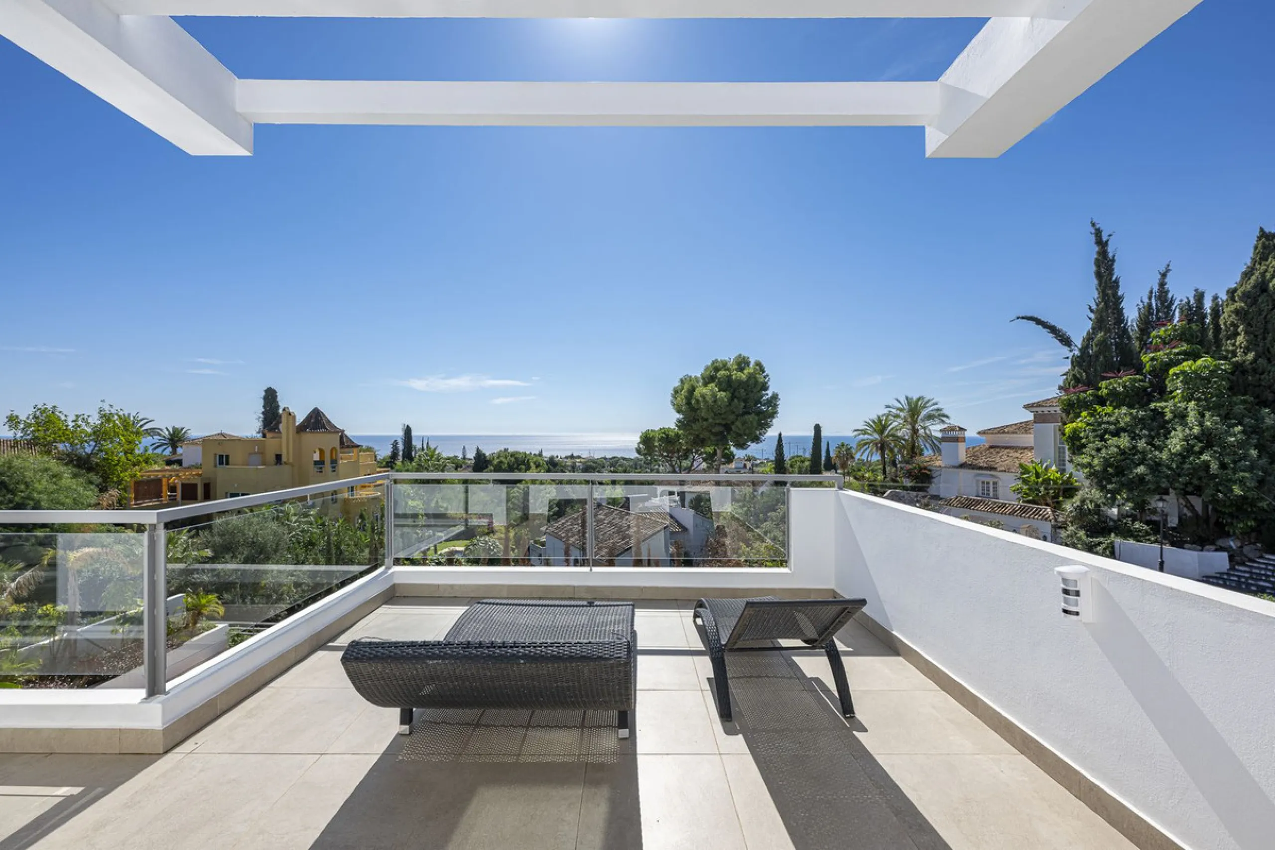 Fabulous private villa with frontal sea views.