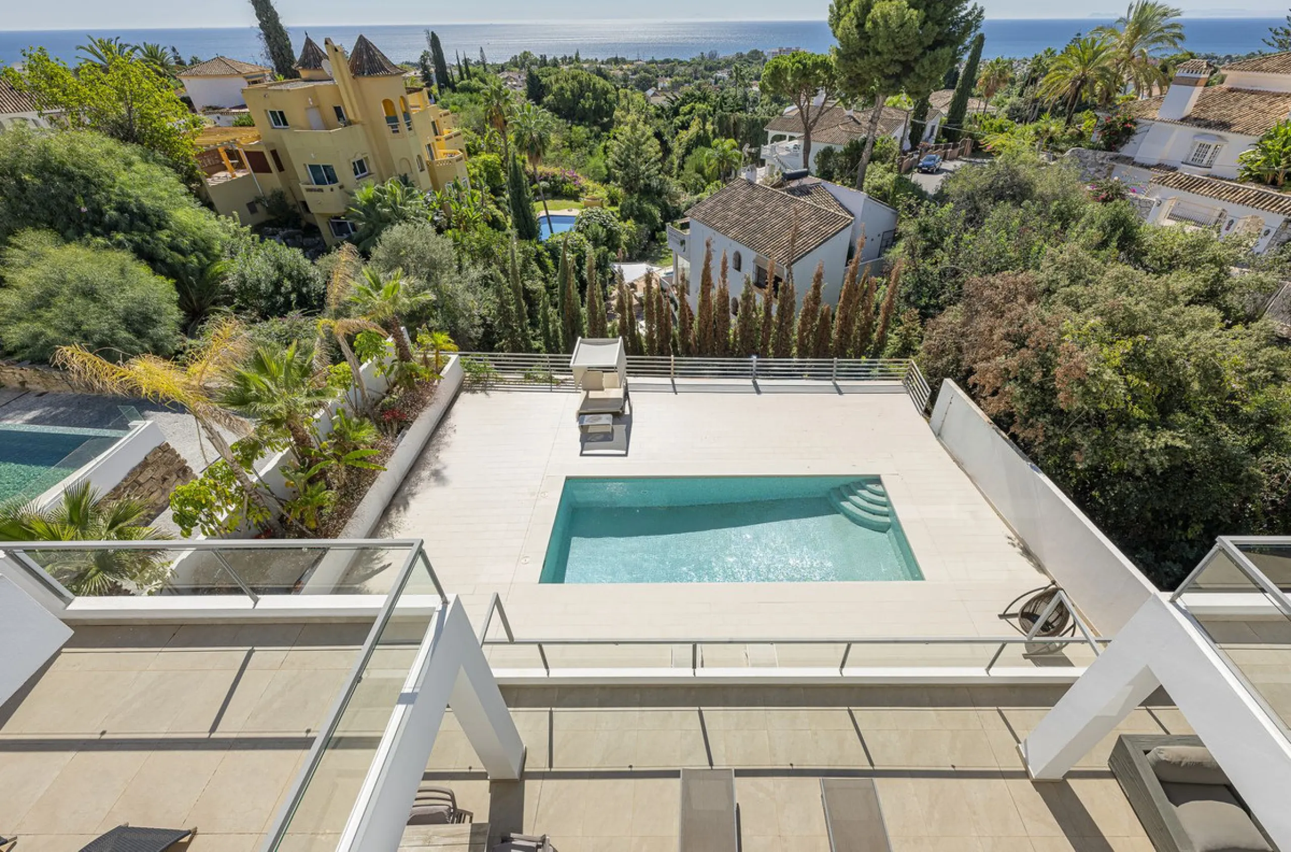 Fabulous private villa with frontal sea views.