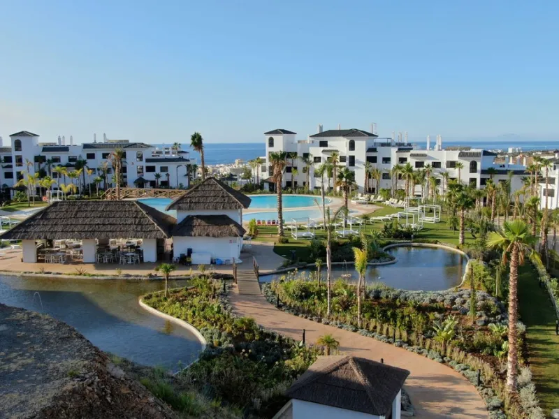 Apartment - Middle Floor Apartment в продаже в Estepona, Málaga. В доме 2 спален и 2 ванных комнат. Площадь дома 138 м²