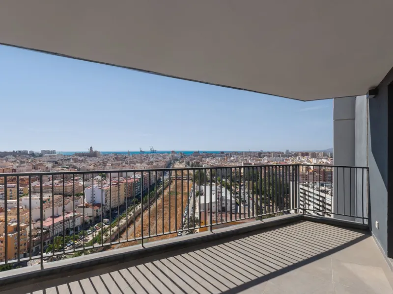 Apartment - Middle Floor Apartment в продаже в Málaga, Málaga. В доме 2 спален и 2 ванных комнат. Площадь дома 112 м²