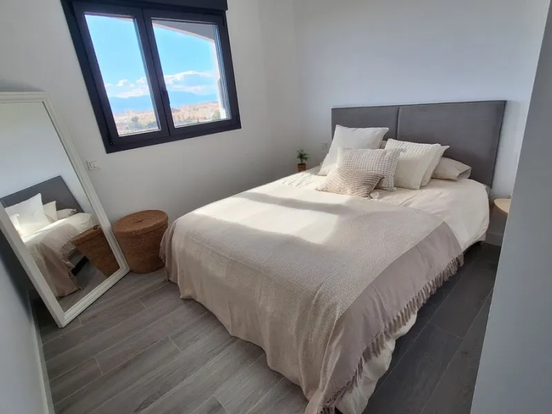 Apartment - Middle Floor Apartment в продаже в Málaga, Málaga. В доме 2 спален и 2 ванных комнат. Площадь дома 112 м²