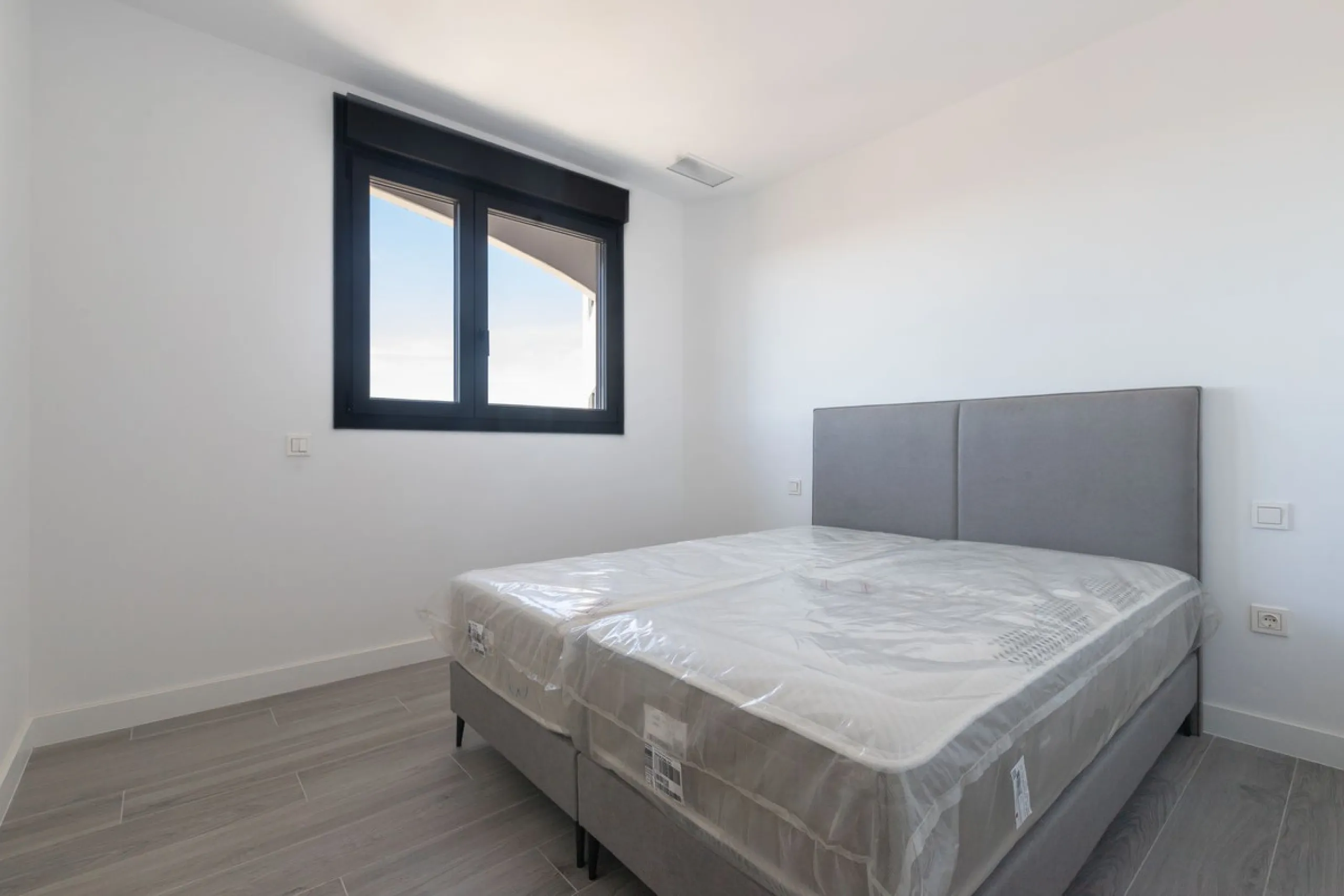 Apartment - Middle Floor Apartment в продаже в Málaga, Málaga. В доме 2 спален и 2 ванных комнат. Площадь дома 112 м²