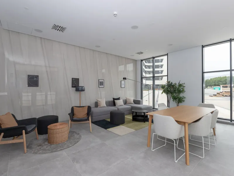 Apartment - Middle Floor Apartment в продаже в Málaga, Málaga. В доме 2 спален и 2 ванных комнат. Площадь дома 112 м²