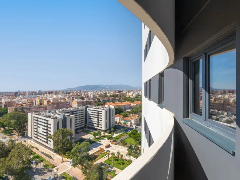 Apartment - Middle Floor Apartment в продаже в Málaga, Málaga. В доме 2 спален и 2 ванных комнат. Площадь дома 112 м²
