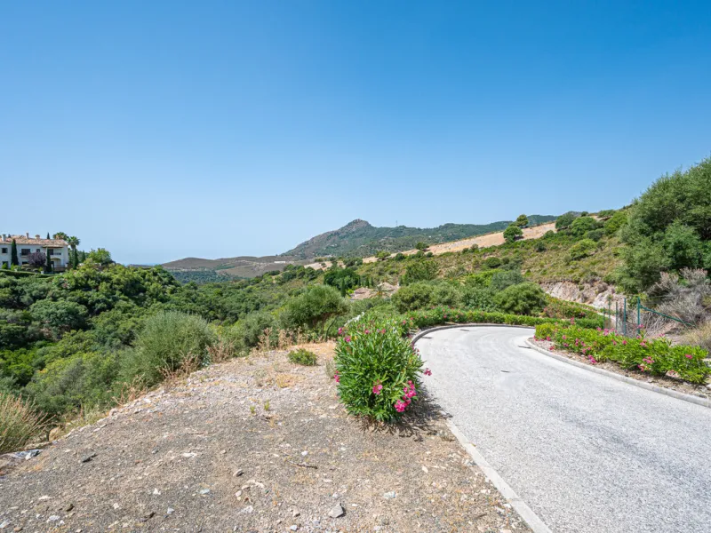 Plot - Land в продаже в Benahavís, Málaga. Площадь участка 4829 м²