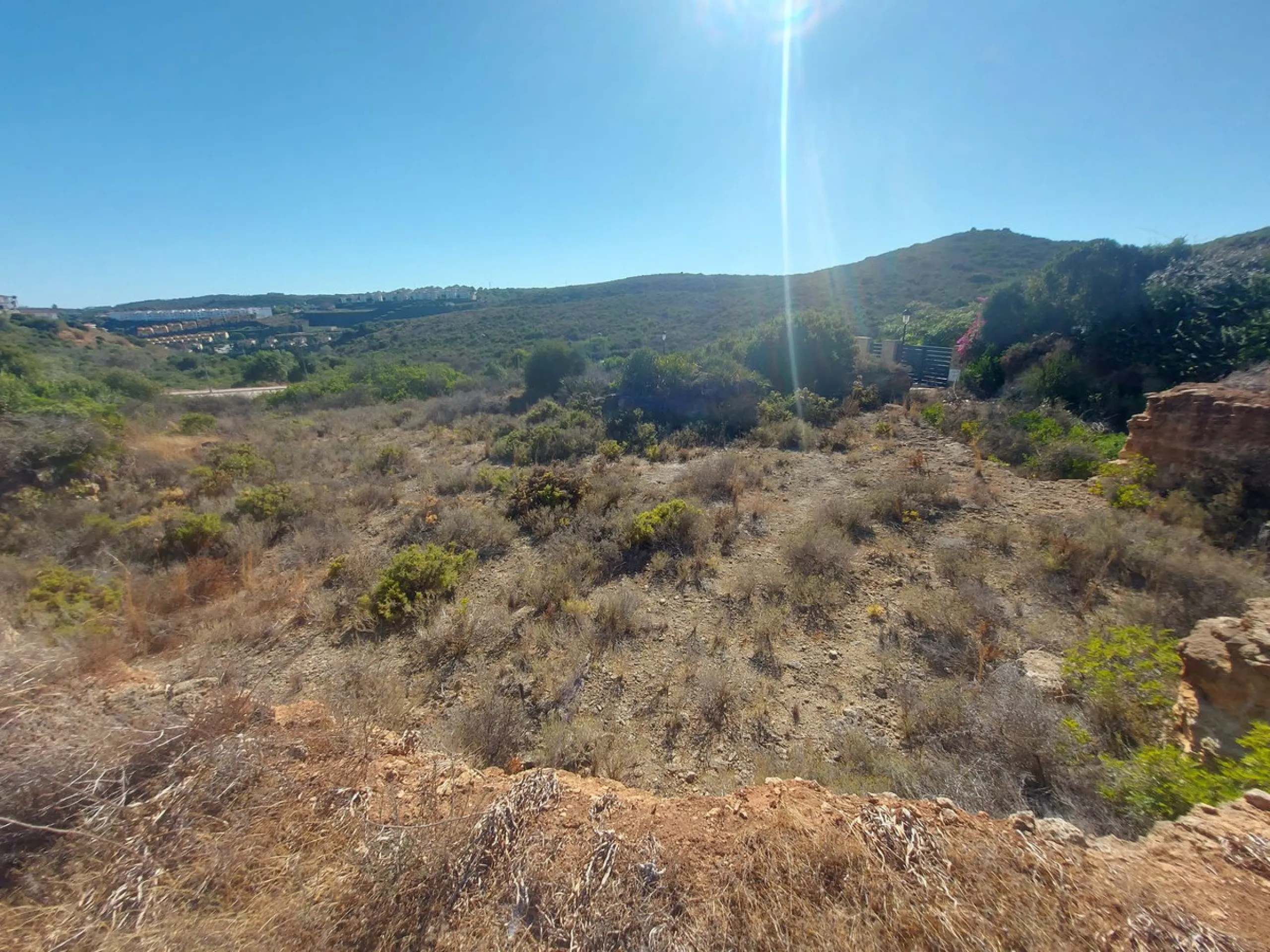 Plot - Residential Plot в продаже в Manilva, Málaga. Площадь участка 1406 м²