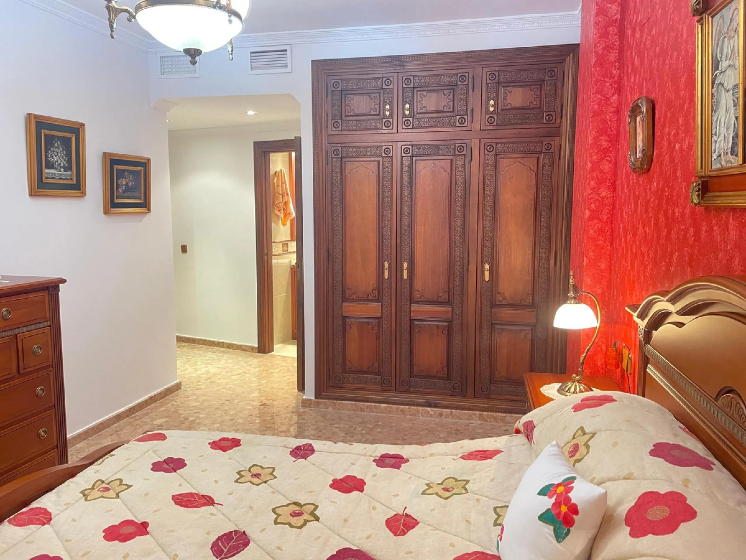 House - Detached Villa в продаже в Villanueva De La Concepcion, Málaga. В доме 7 спален и 6 ванных комнат. Площадь дома 512 м². Площадь участка 216 м²