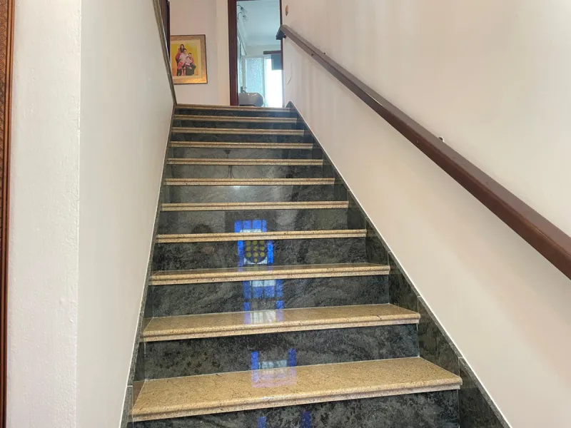 House - Detached Villa в продаже в Villanueva De La Concepcion, Málaga. В доме 7 спален и 6 ванных комнат. Площадь дома 512 м². Площадь участка 216 м²