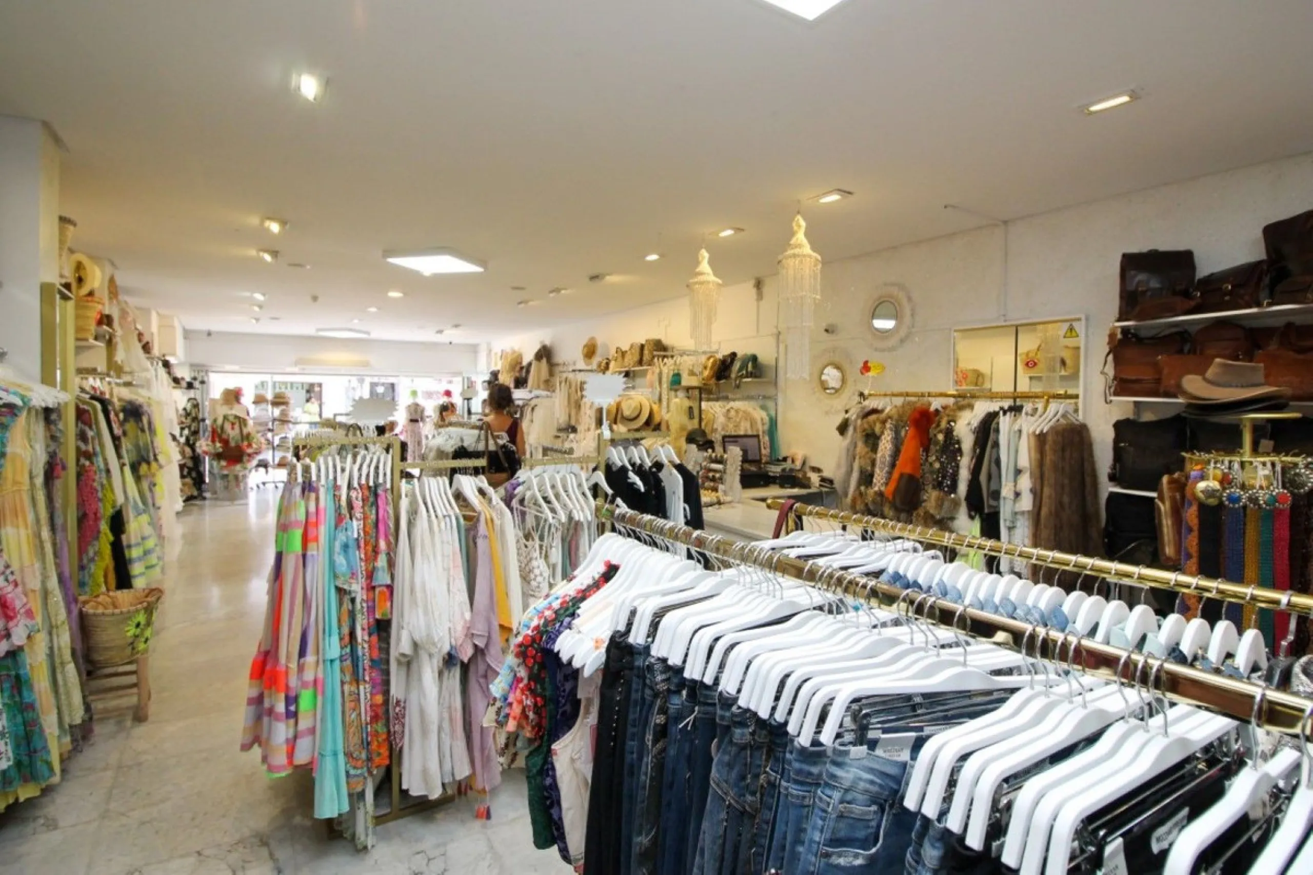 Prime Retail Investment Opportunity in the Heart of Mijas Pueblo