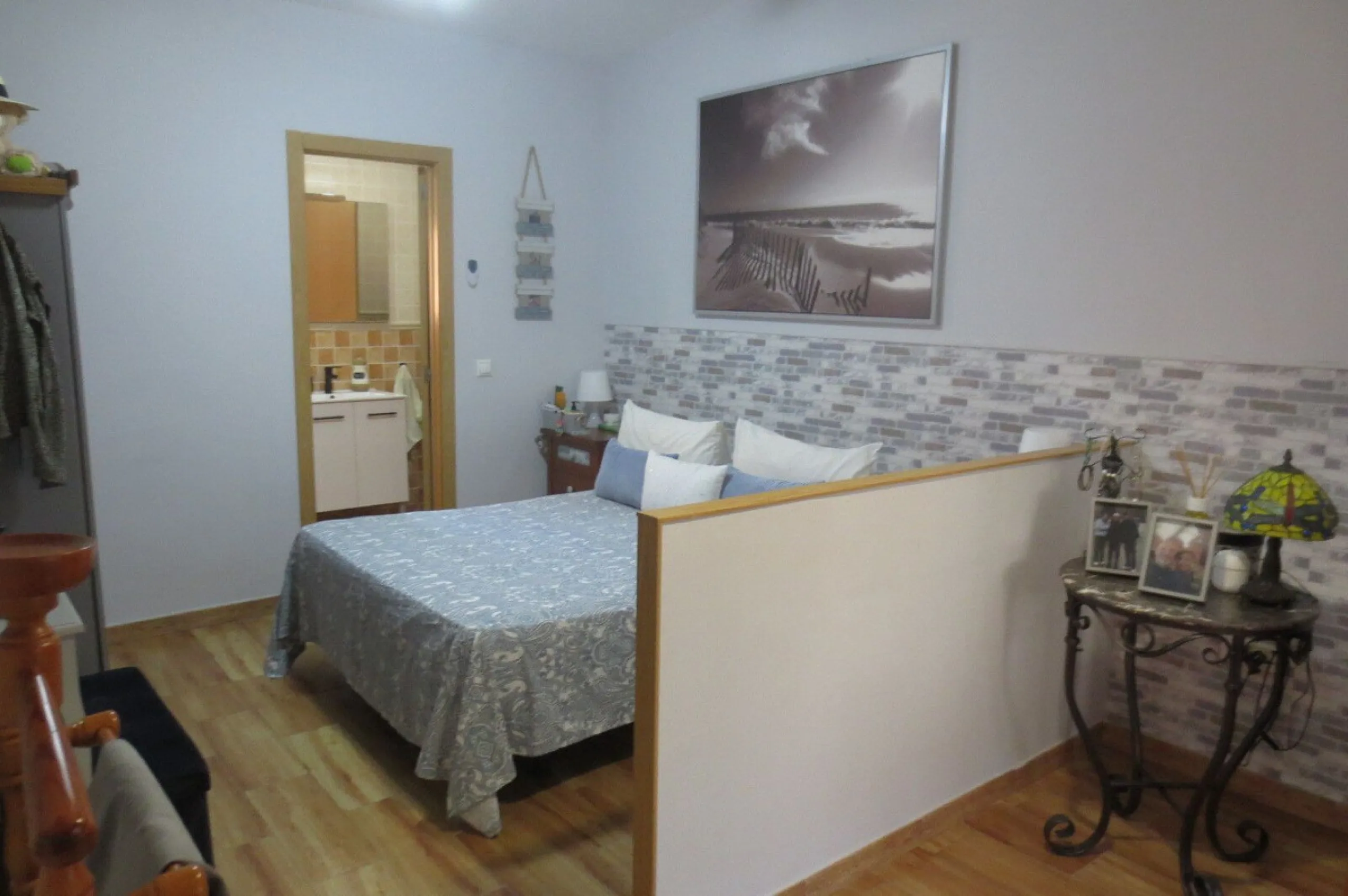 Fantastic semi-detached single-family home in the lower part of the El Coto Urbanization.