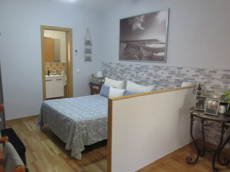 Fantastic semi-detached single-family home in the lower part of the El Coto Urbanization.