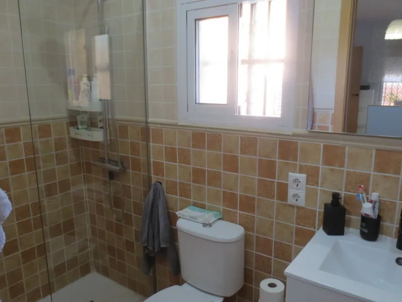 Fantastic semi-detached single-family home in the lower part of the El Coto Urbanization.