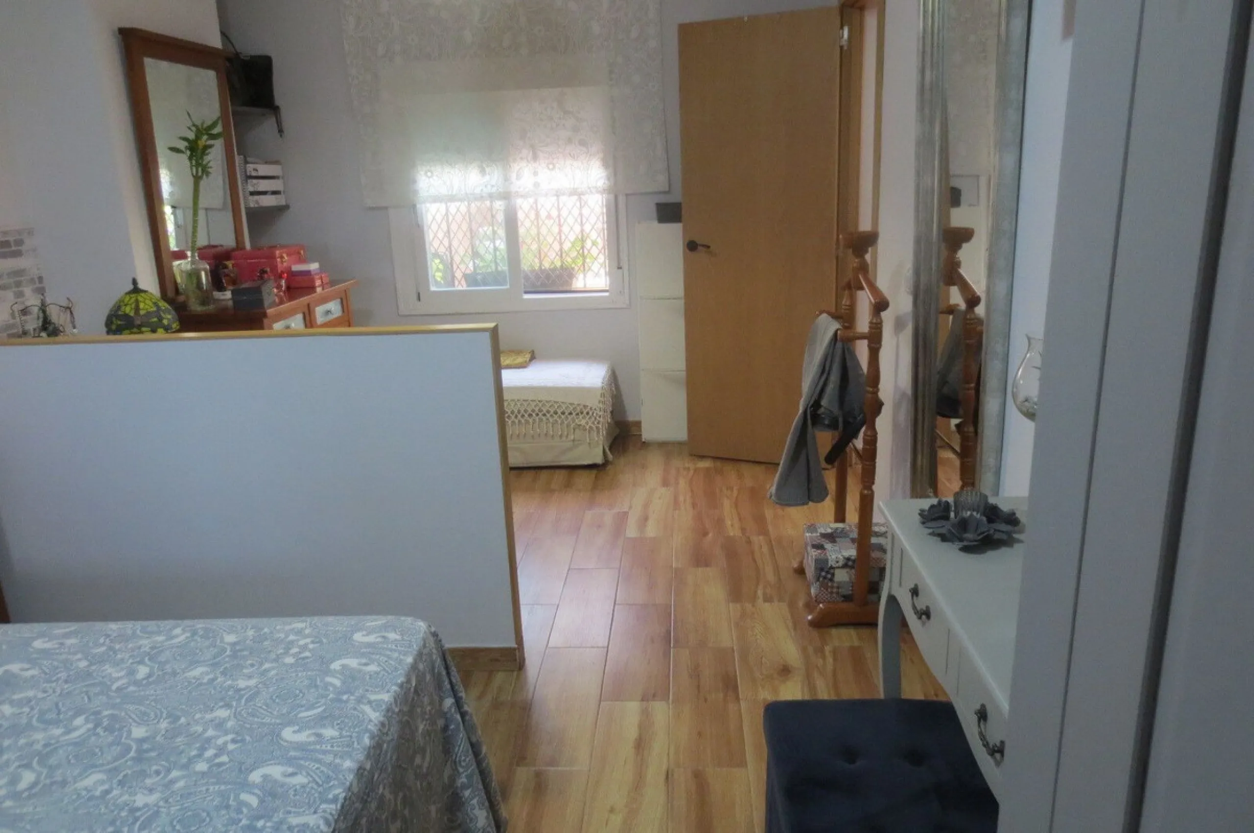 Fantastic semi-detached single-family home in the lower part of the El Coto Urbanization.