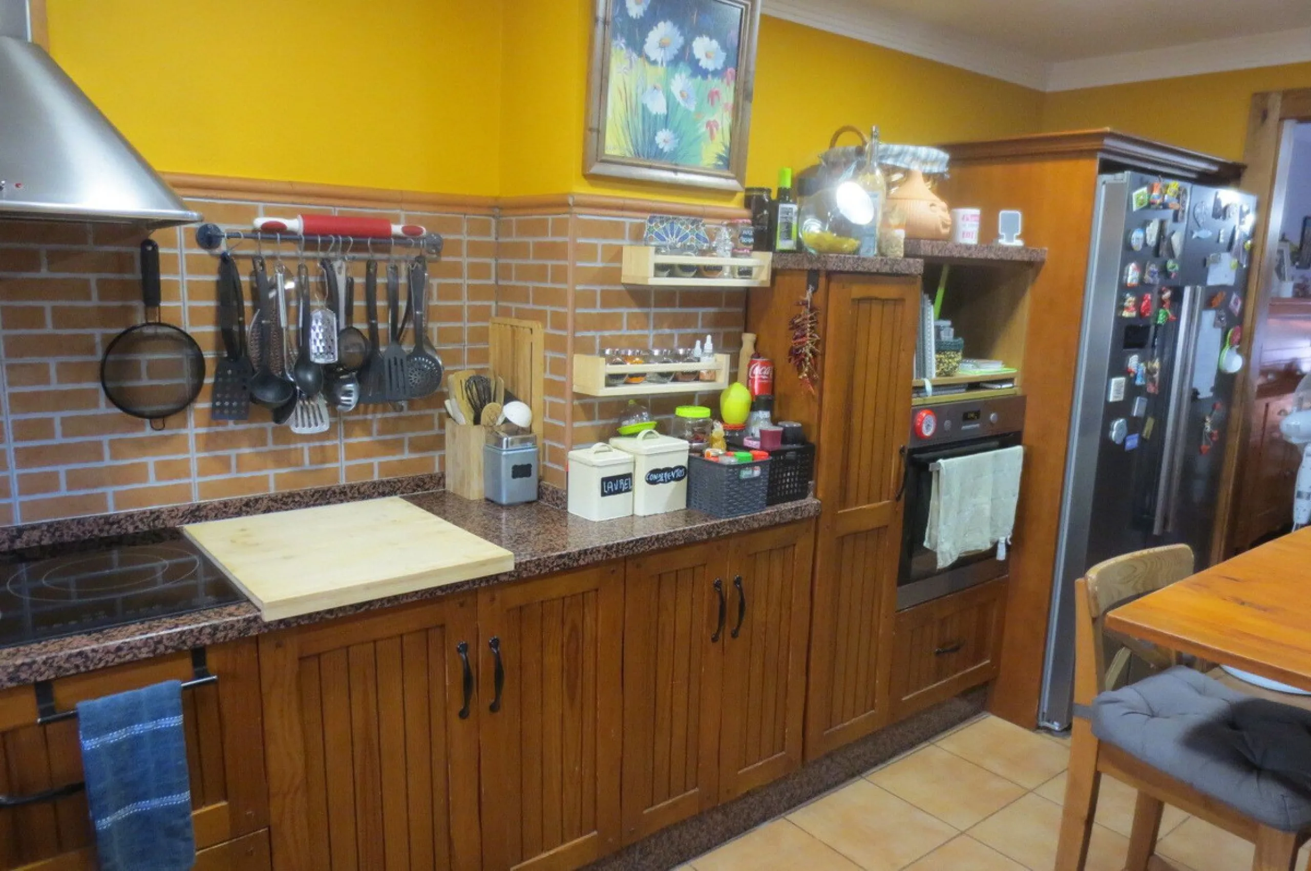 Fantastic semi-detached single-family home in the lower part of the El Coto Urbanization.