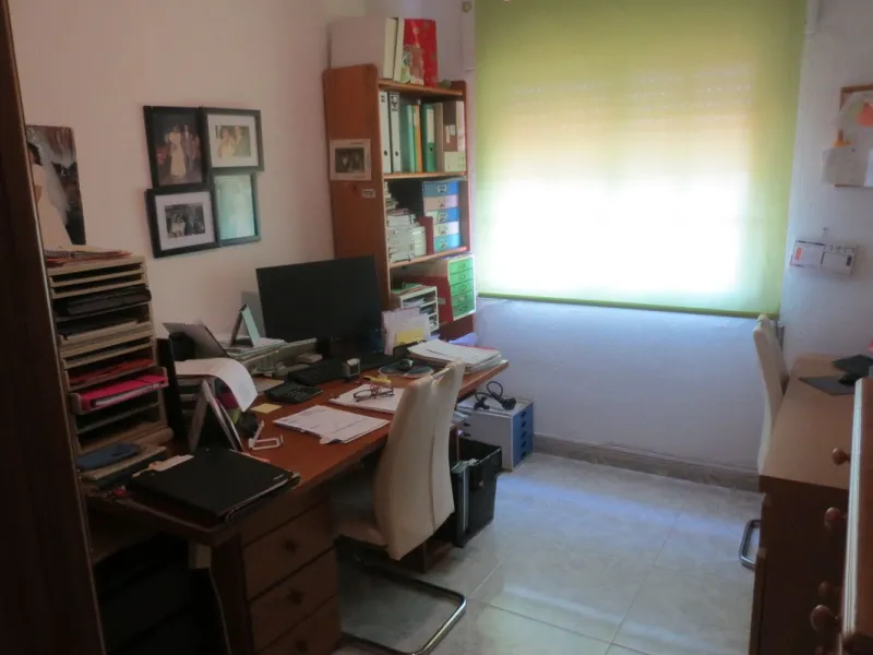 Fantastic semi-detached single-family home in the lower part of the El Coto Urbanization.