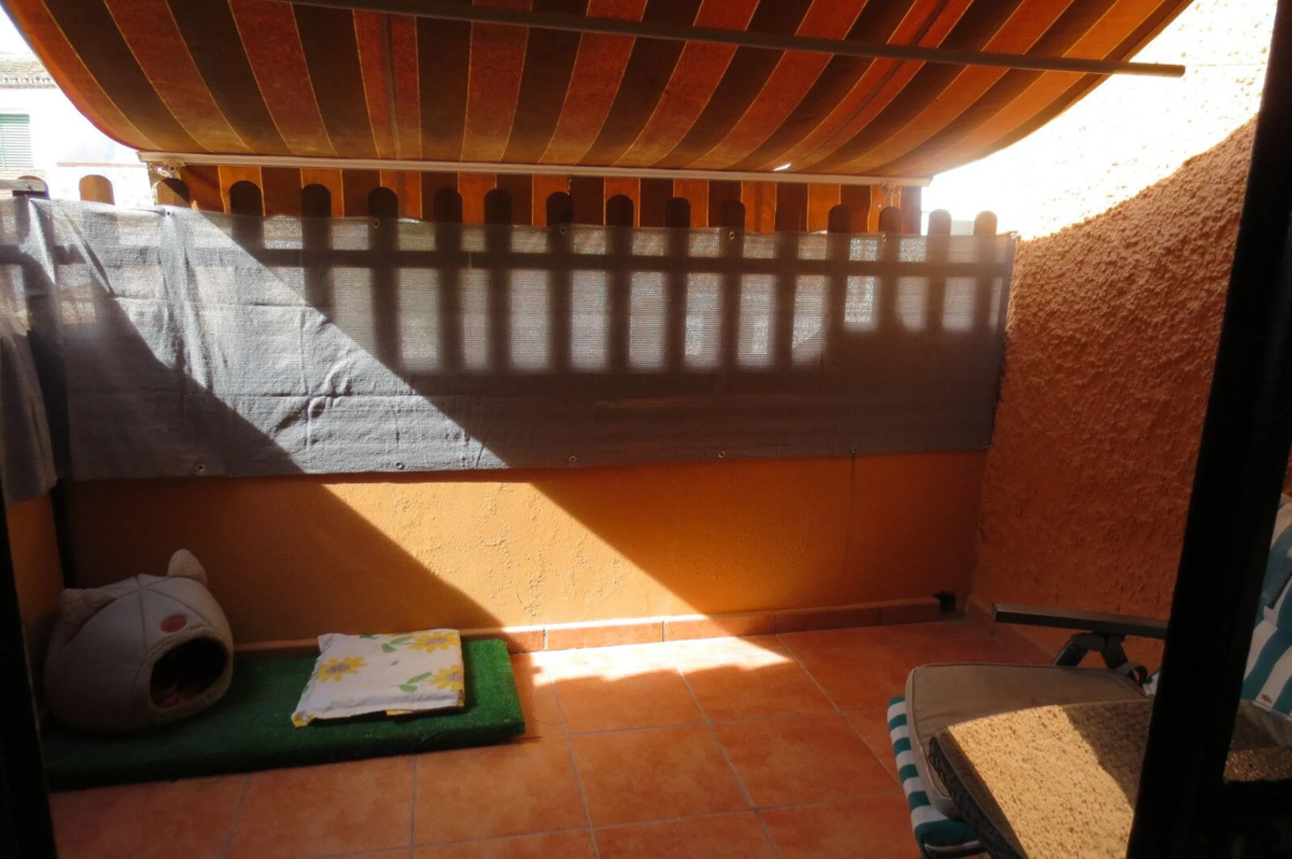 Fantastic semi-detached single-family home in the lower part of the El Coto Urbanization.