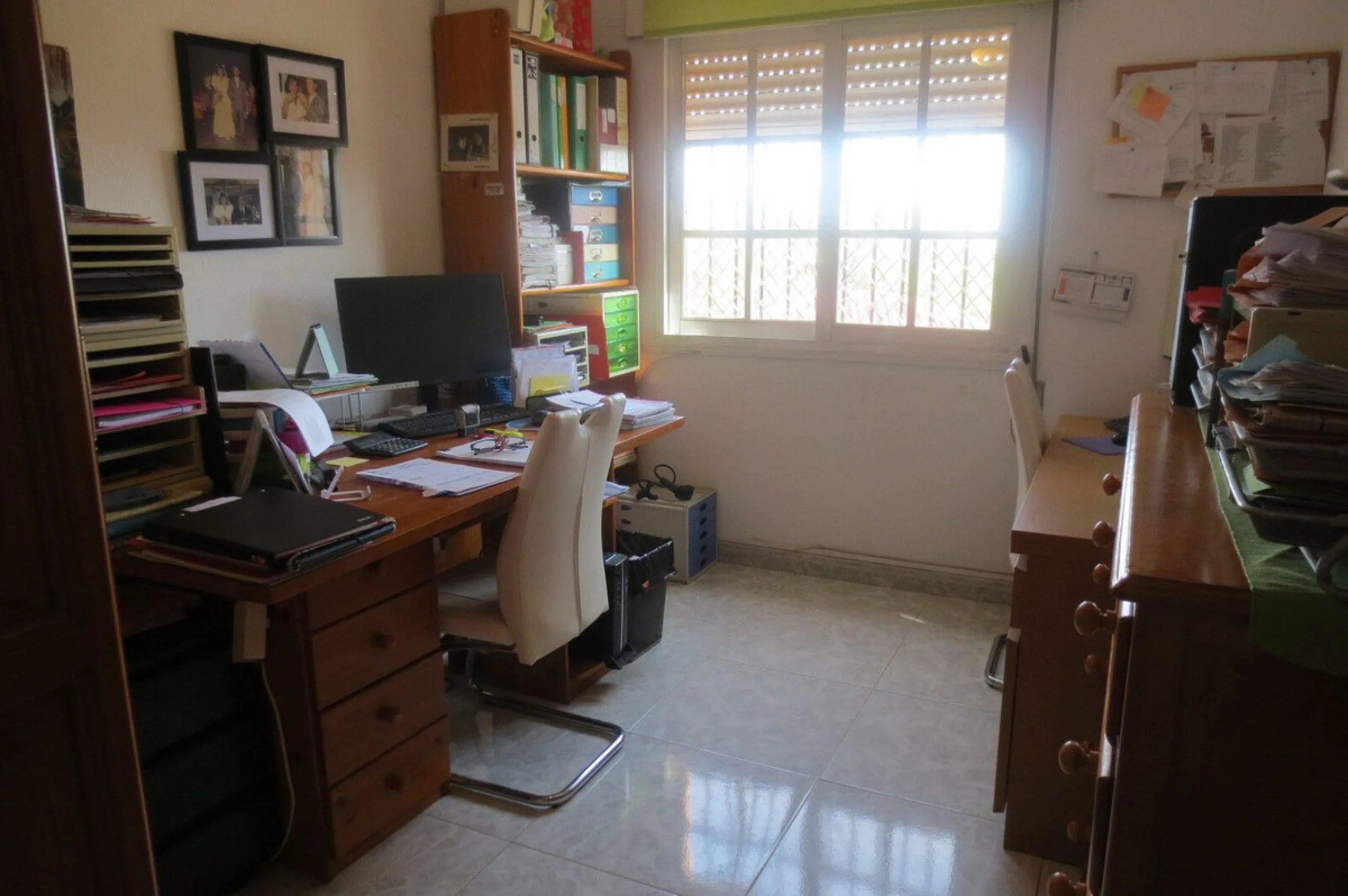 Fantastic semi-detached single-family home in the lower part of the El Coto Urbanization.