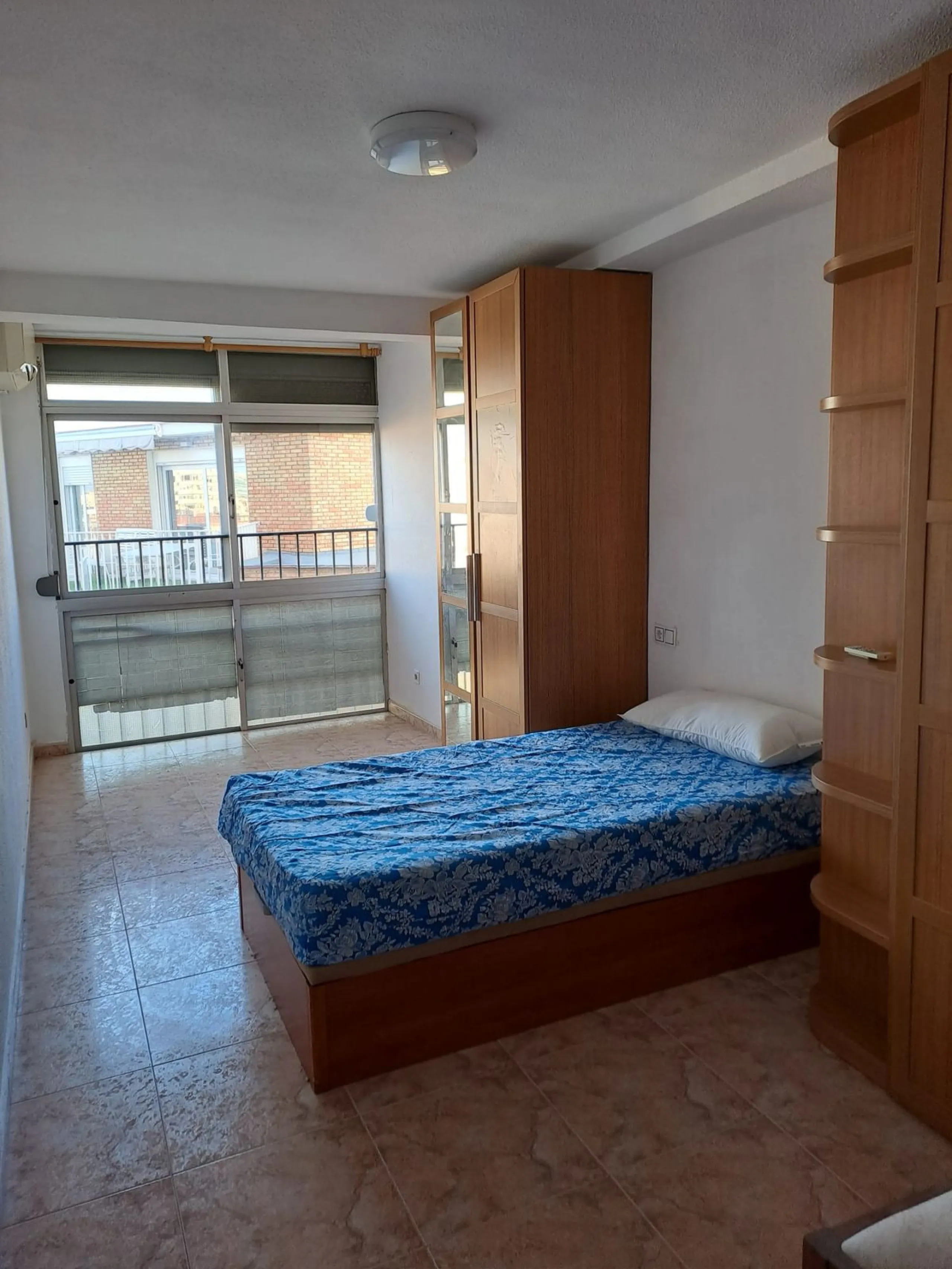 Apartment - Middle Floor Apartment в продаже в Málaga, Málaga. В доме 4 спален и 2 ванных комнат. Площадь дома 120 м²