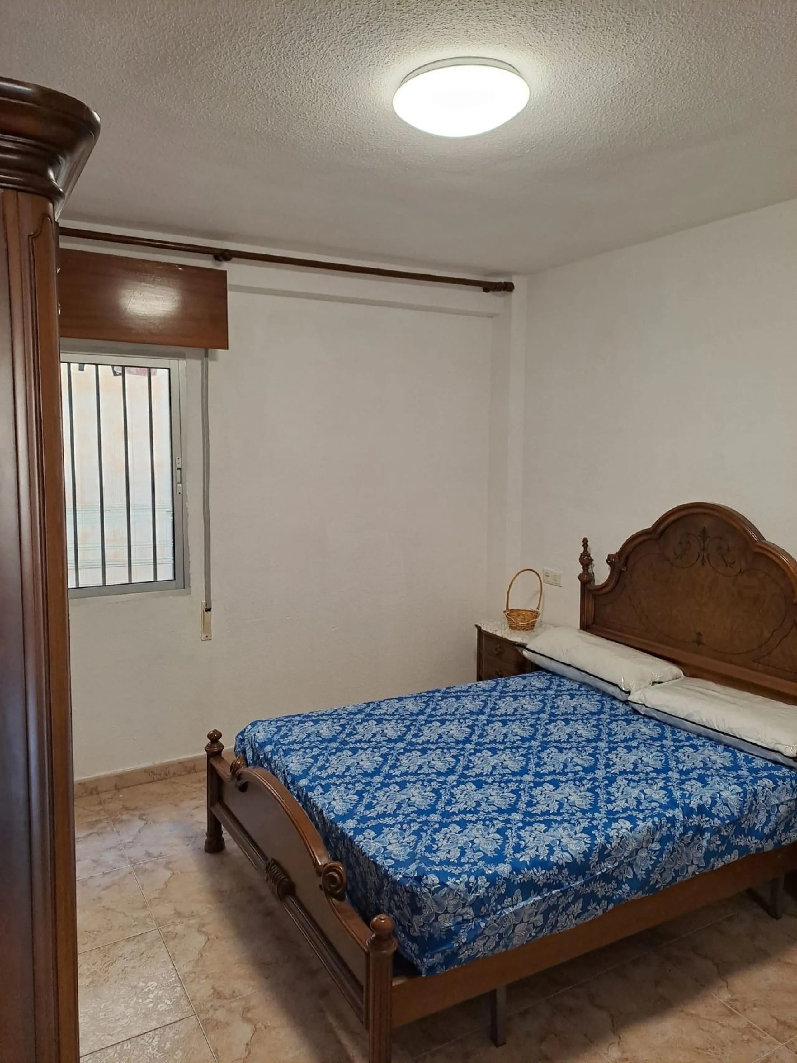 Apartment - Middle Floor Apartment в продаже в Málaga, Málaga. В доме 4 спален и 2 ванных комнат. Площадь дома 120 м²