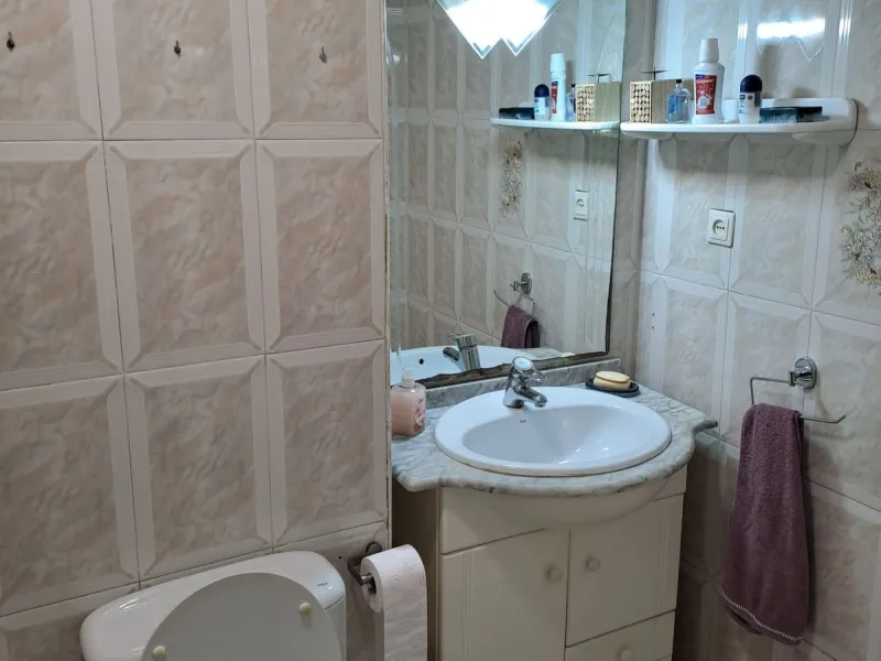 Apartment - Middle Floor Apartment в продаже в Málaga, Málaga. В доме 4 спален и 2 ванных комнат. Площадь дома 120 м²