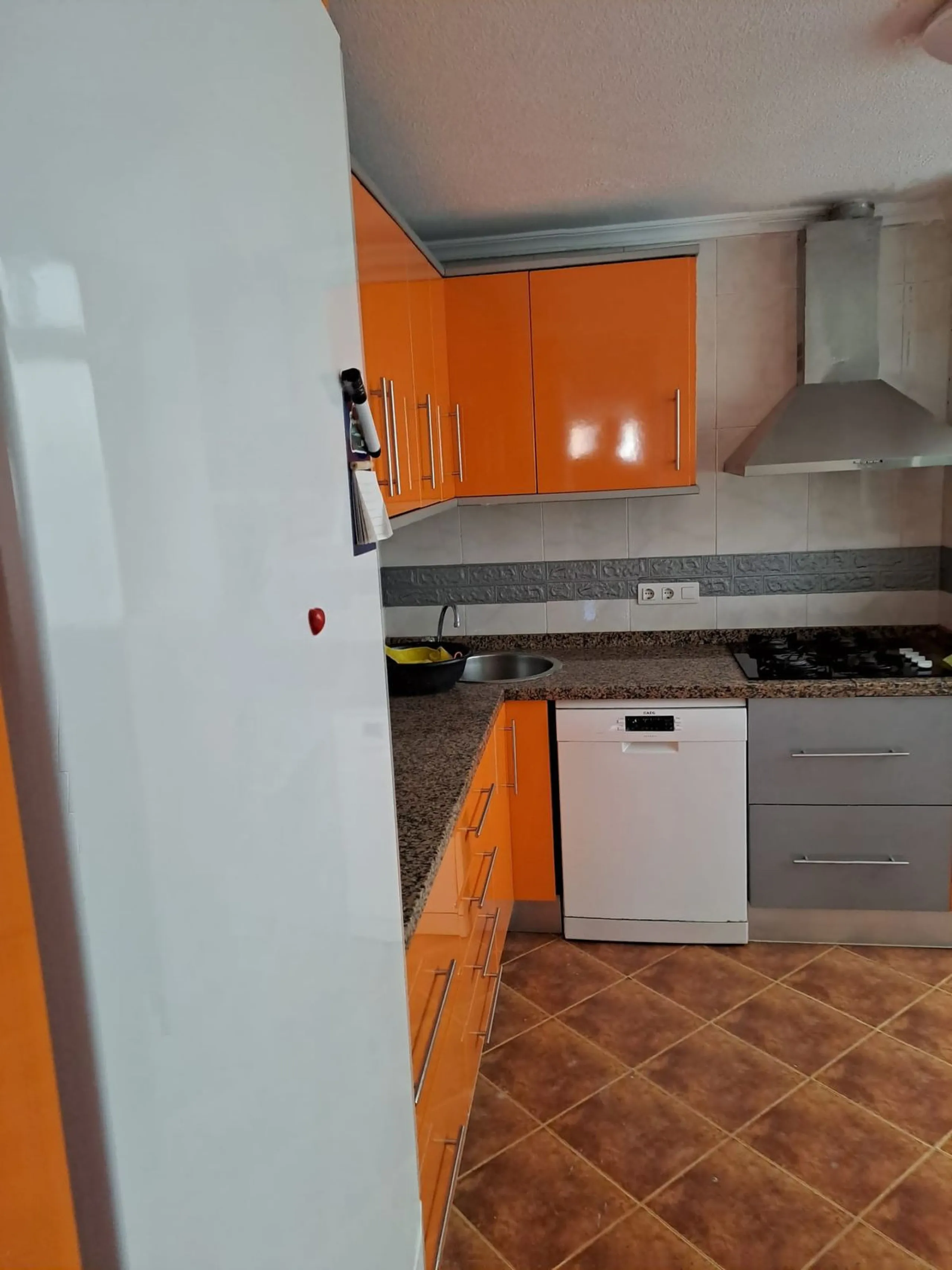 Apartment - Middle Floor Apartment в продаже в Málaga, Málaga. В доме 4 спален и 2 ванных комнат. Площадь дома 120 м²