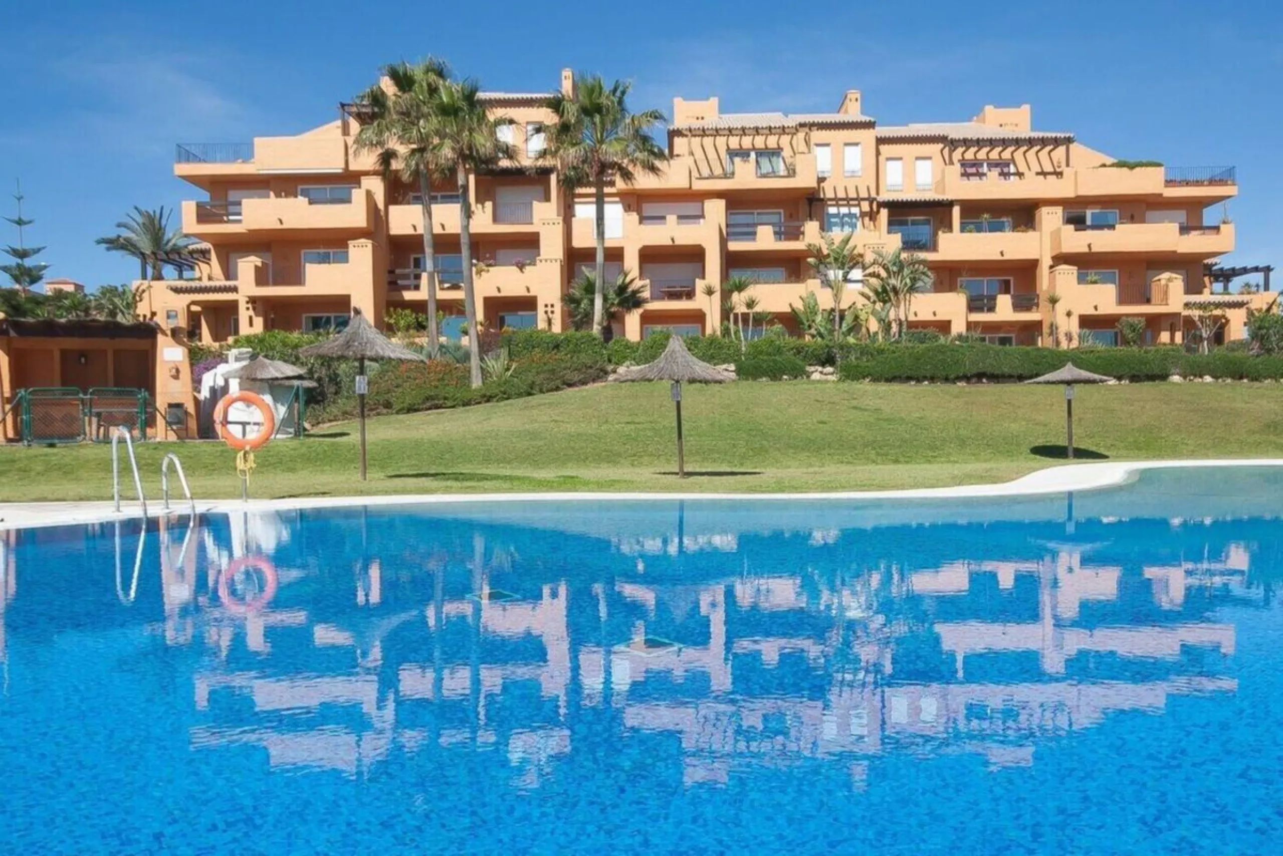 Urb. Los Granados - Sought after front line Beach development. A well presented modernised (new top of the range kitchen) front line beach 2 bedroom corner apartment with uninterrupted beach and sea views from the terrace. The complex is located on the be