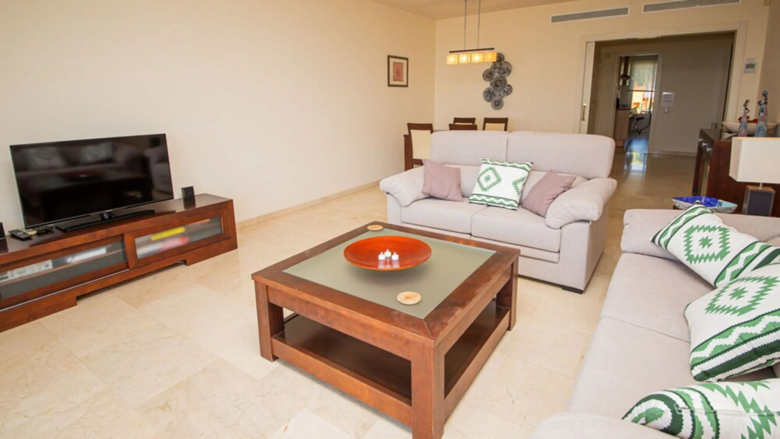 Urb. Los Granados - Sought after front line Beach development. A well presented modernised (new top of the range kitchen) front line beach 2 bedroom corner apartment with uninterrupted beach and sea views from the terrace. The complex is located on the be