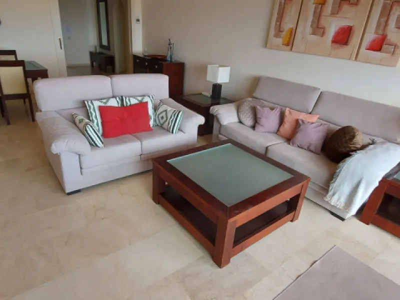 Urb. Los Granados - Sought after front line Beach development. A well presented modernised (new top of the range kitchen) front line beach 2 bedroom corner apartment with uninterrupted beach and sea views from the terrace. The complex is located on the be