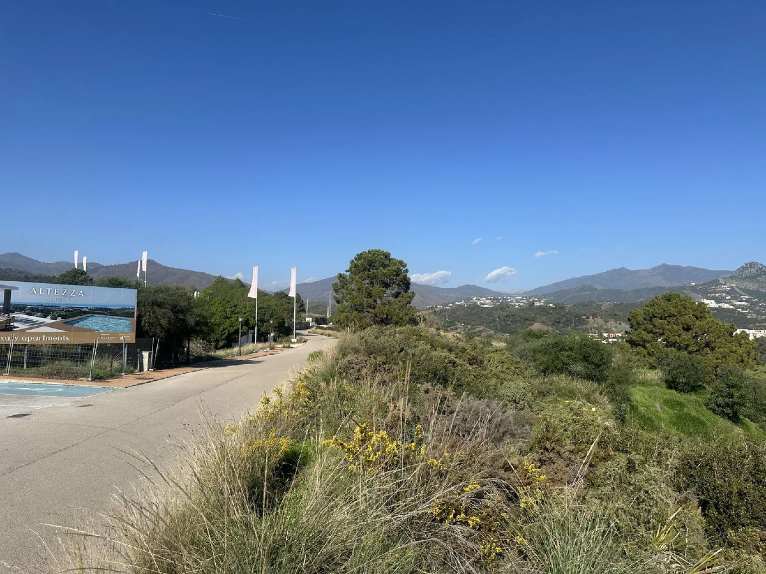 Plot - Land в продаже в Benahavís, Málaga. Площадь участка 5983 м²