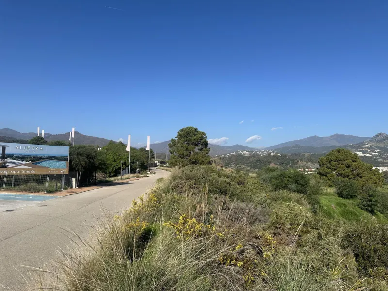 Plot - Land в продаже в Benahavís, Málaga. Площадь участка 5983 м²