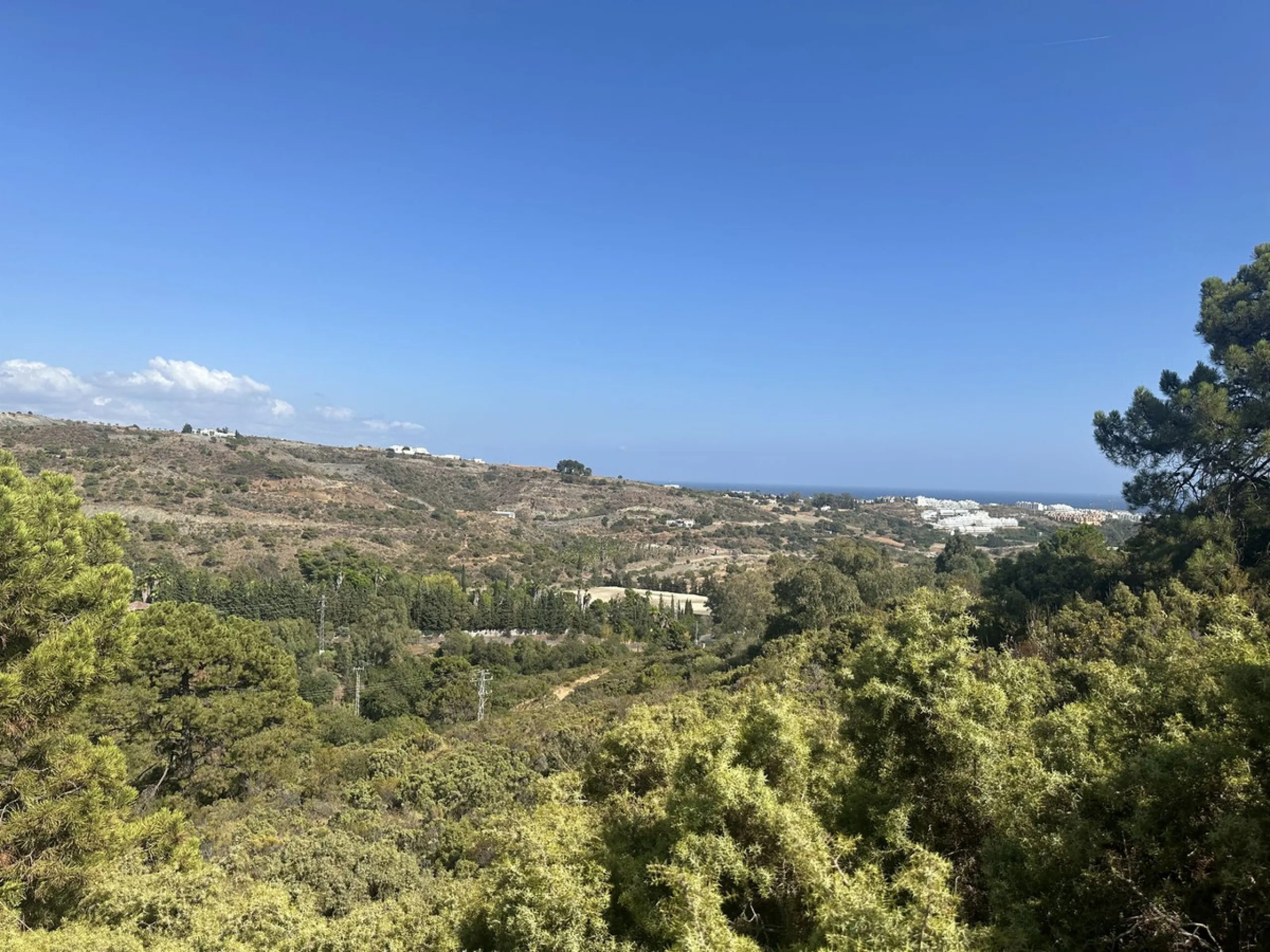 Plot - Land в продаже в Benahavís, Málaga. Площадь участка 5983 м²