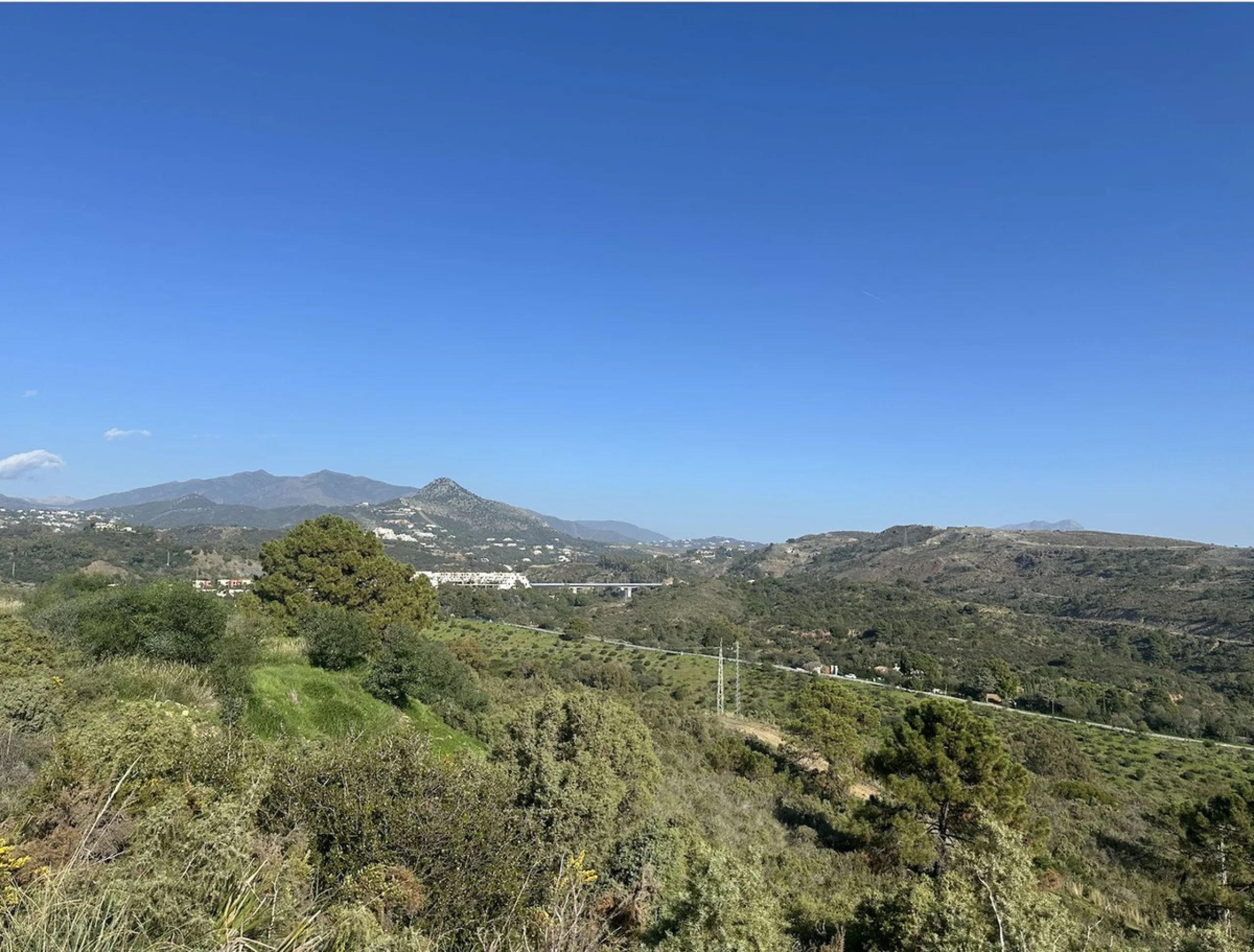 Plot - Land в продаже в Benahavís, Málaga. Площадь участка 5983 м²