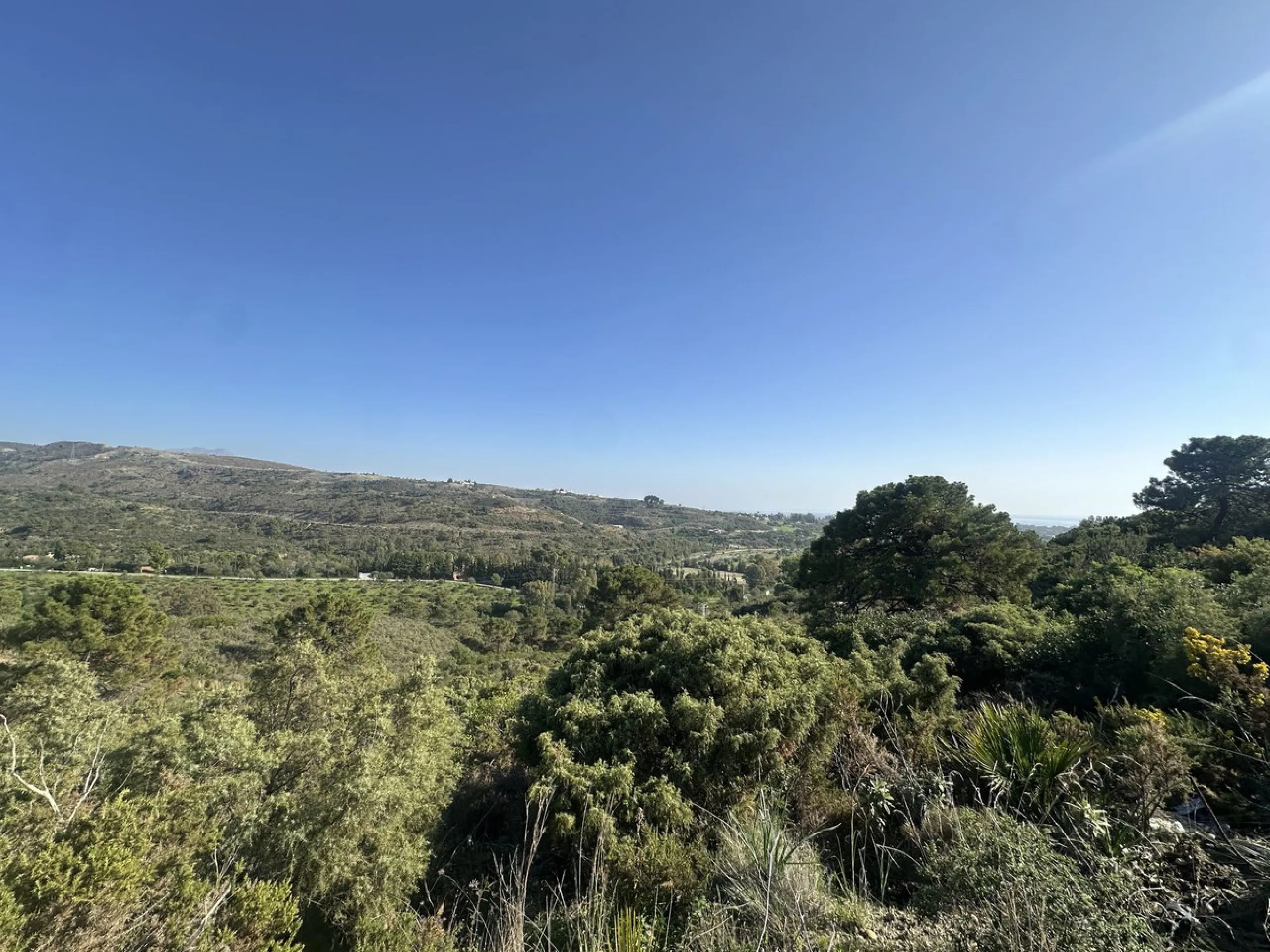 Plot - Land в продаже в Benahavís, Málaga. Площадь участка 5983 м²