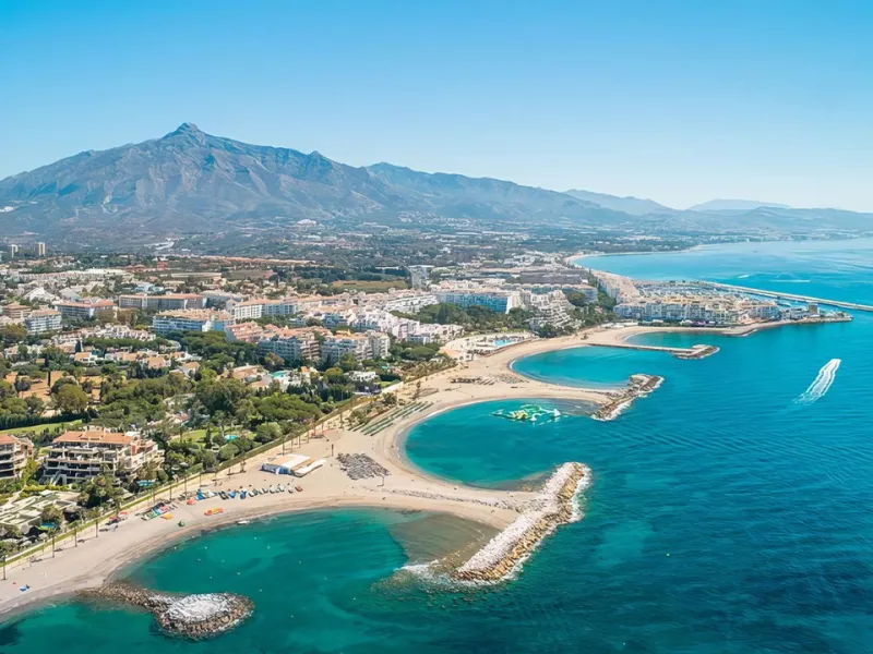 Apartment - Ground Floor Apartment в продаже в Marbella, Málaga. В доме 2 спален и 2 ванных комнат. Площадь дома 106 м²