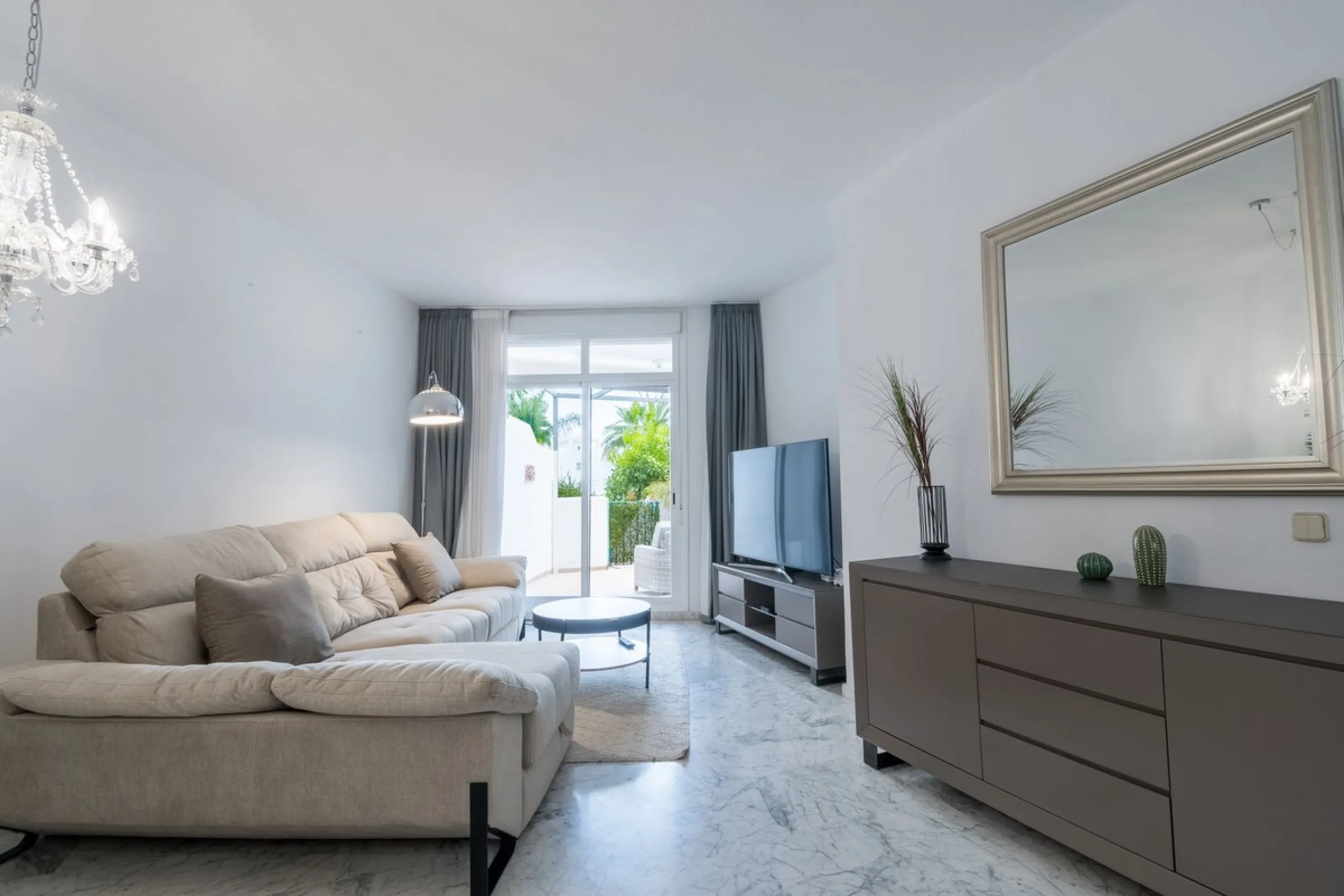 Renovated Garden Apartment with Rental Licence | Golden Mile, Marbella