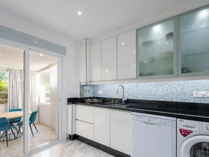 Renovated Garden Apartment with Rental Licence | Golden Mile, Marbella
