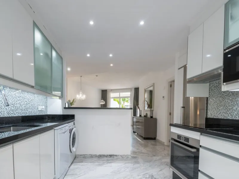 Renovated Garden Apartment with Rental Licence | Golden Mile, Marbella