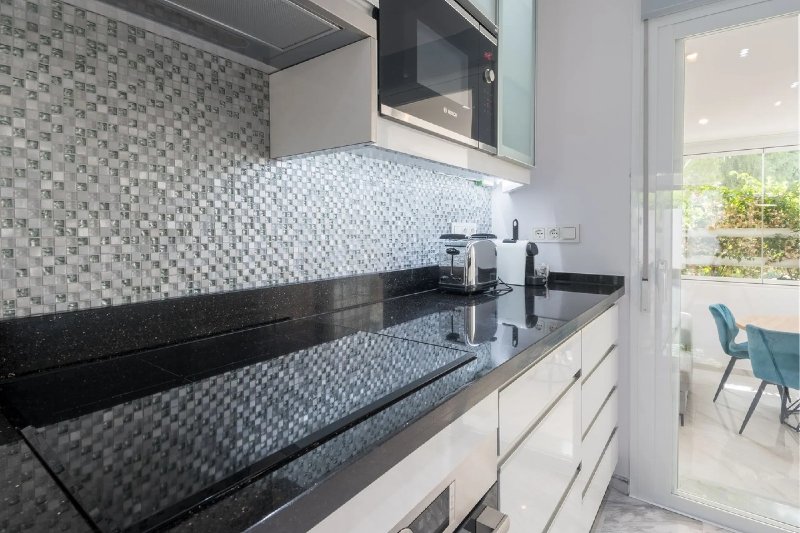 Renovated Garden Apartment with Rental Licence | Golden Mile, Marbella