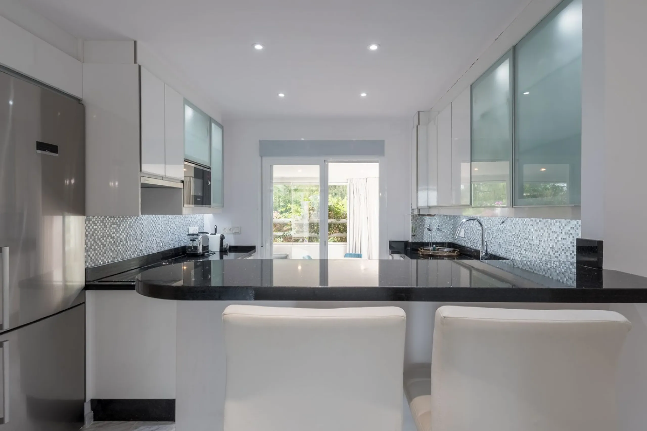 Renovated Garden Apartment with Rental Licence | Golden Mile, Marbella