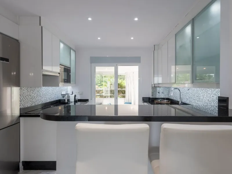 Renovated Garden Apartment with Rental Licence | Golden Mile, Marbella